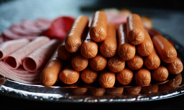 Přečtete si více ze článku Nejlepší 11 Míst na Hot Dog v Praze: Rychlý Požitek Pro Vás