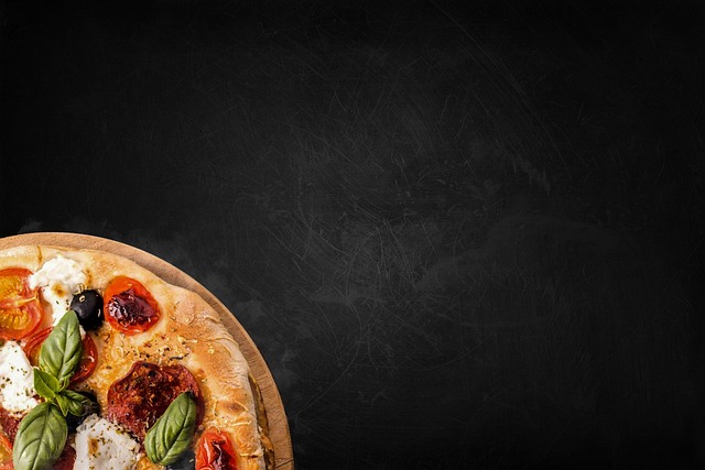 14. Pizzeria Pasta Fresca: Klasická⁢ restaurace⁢ s‌ italskou pizzou a čerstvou domácí těstovinou
