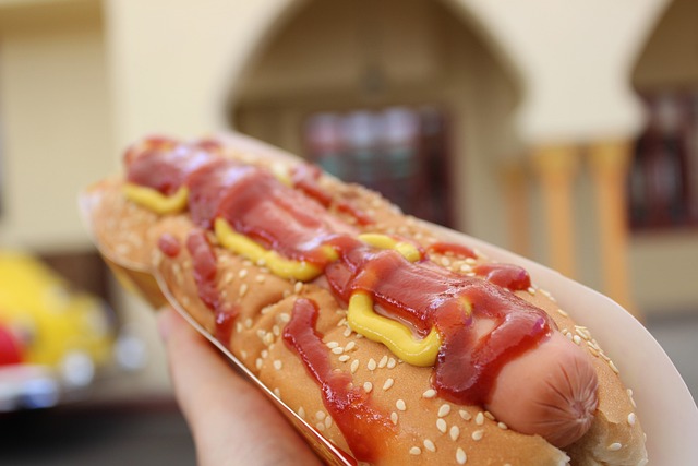 9. Hot Dog Station -⁢ Lahodné⁣ hot dogy s netradičními příchutěmi